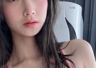 “Myung Ah的清纯作品集，偶尔想捏一捏！”高清忙碌，眼巴巴看过来。